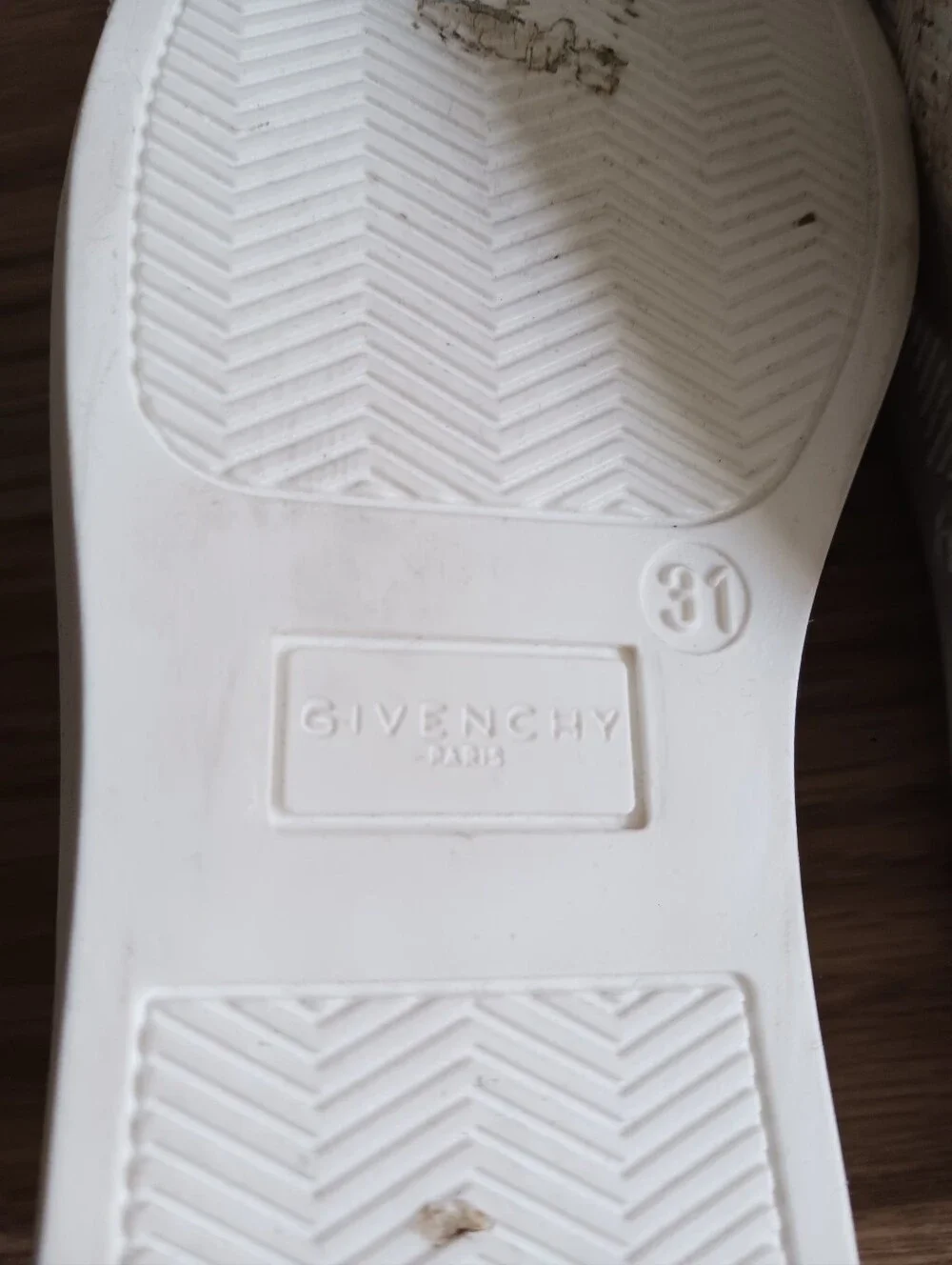 Givenchy Paris Urban Street Knot White/ Black Sneakers Size 31